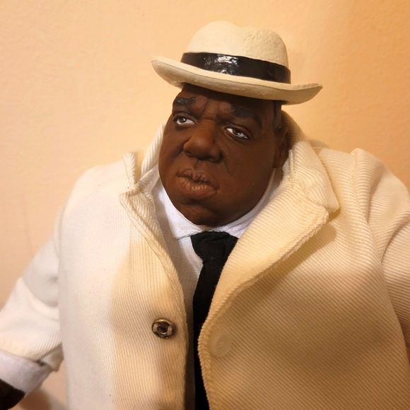 Notorious B.I.G Biggie Smalls White Suit Figure RARE - Picture 5 of 6